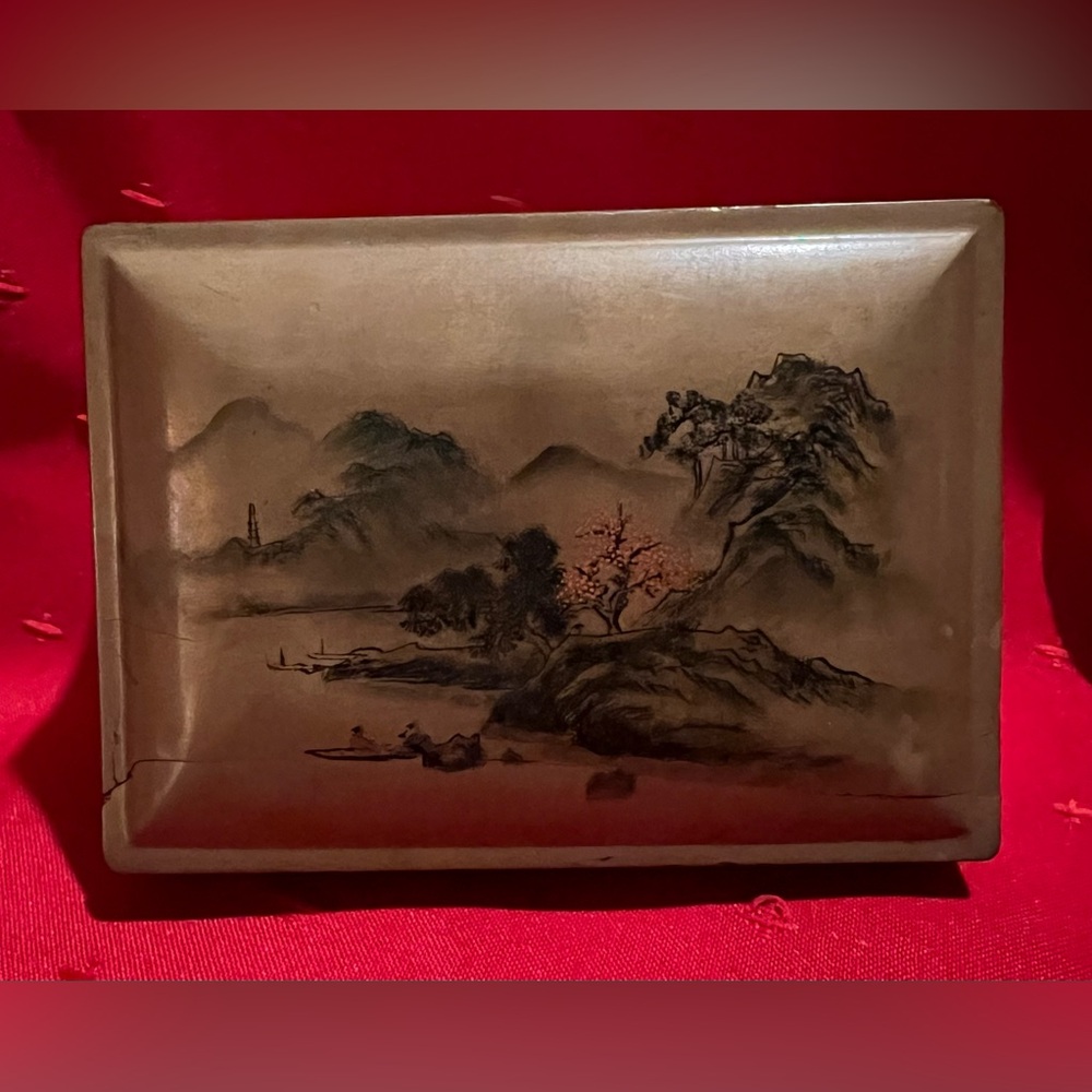Vintage Chinese Foochow lacquerware box with a landscape scene